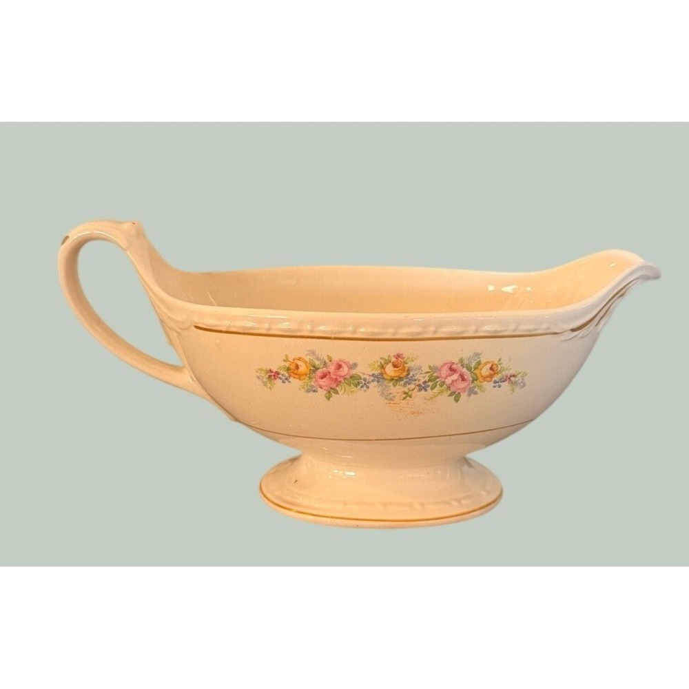 Homer Laughlin Cashmere Eggshell Georgian 8.5" Floral Gravy Boat Vintage Cottage